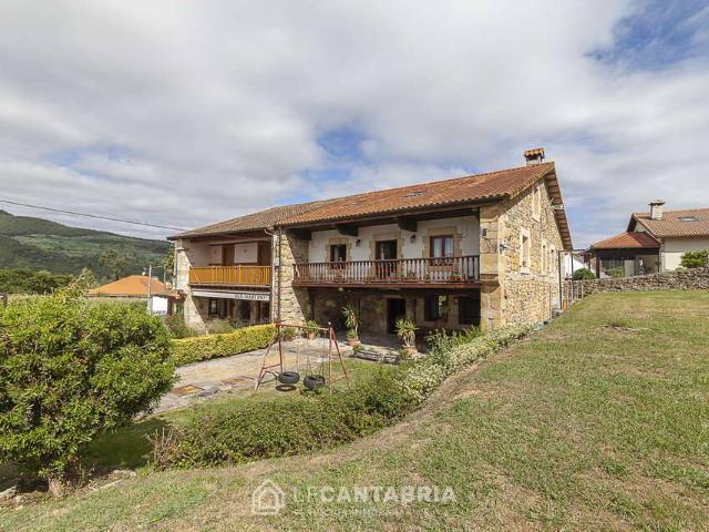 Casa chalet en Venta en Santiurde de Toranzo