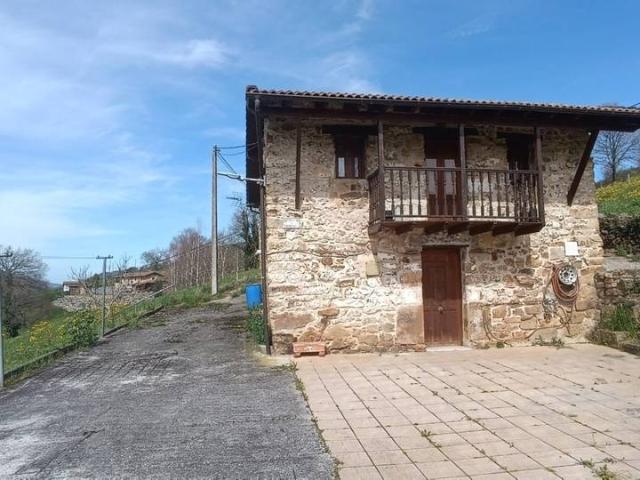 Casa chalet en Venta en Santiurde de Toranzo