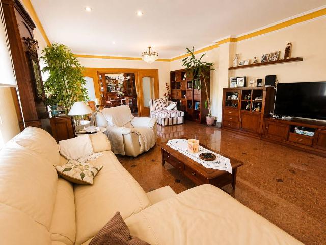 Casa chalet en Venta en Santovenia de Pisuerga
