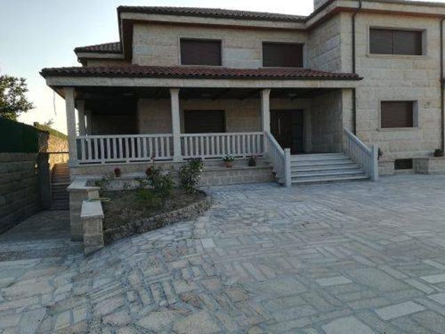Casa chalet en Venta en San Cibrao das Viñas