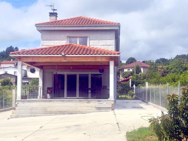 Casa chalet en Venta en San Cibrao das Viñas