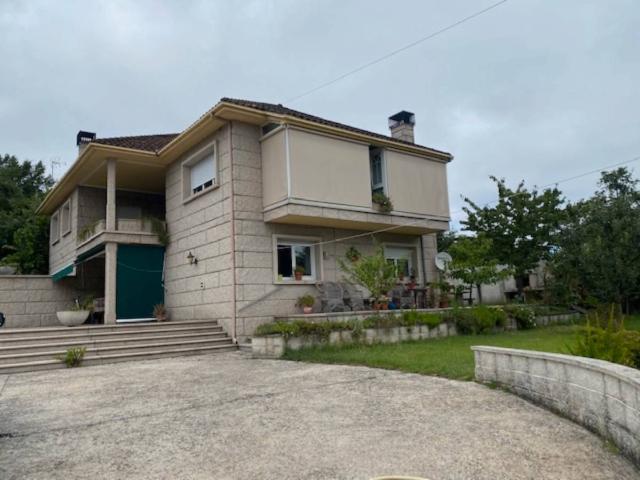 Casa chalet en Venta en San Cibrao das Viñas