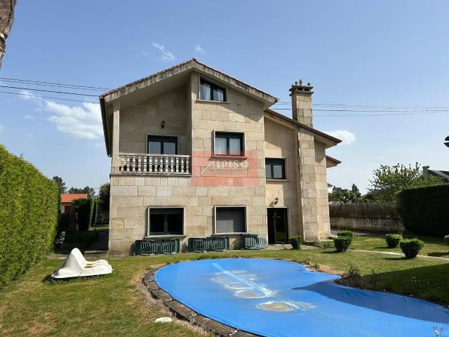 Casa chalet en Venta en San Cibrao das Viñas