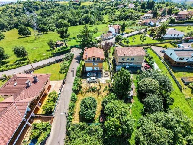 Casa chalet en Venta en San Claudio Trubia Las Caldas