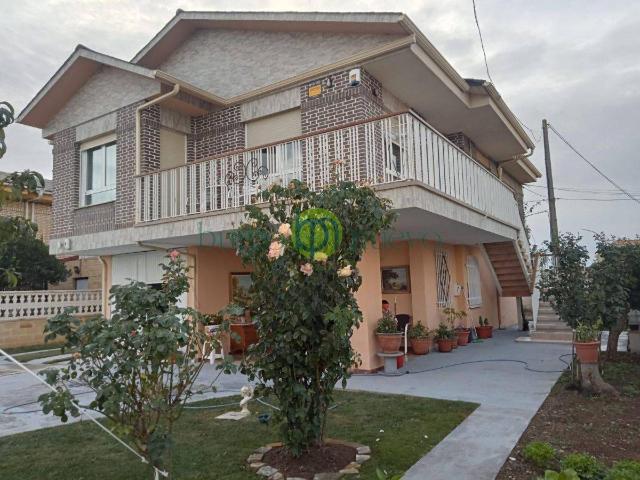 Casa chalet en Venta en Ardón