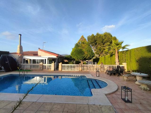 Casa chalet en Venta en San Crispín Huerta Nueva Estación