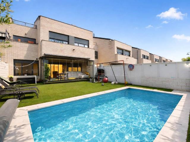 Casa chalet en Venta en San José Buenos Aires