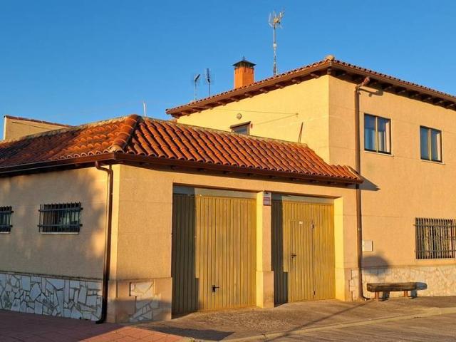 Casa chalet en Venta en San Juan del Monte