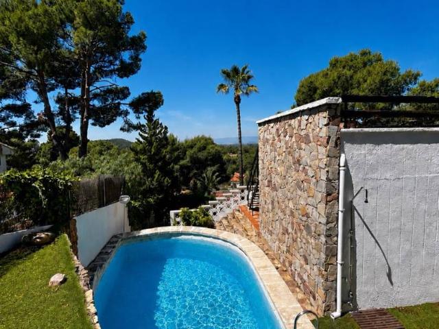 Casa chalet en Venta en San Miguel El Paraiso