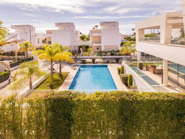 Casa chalet en Venta en San Pedro de Alcántara pueblo