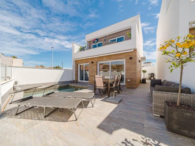 Casa chalet en Venta en San Pedro del Pinatar ciudad