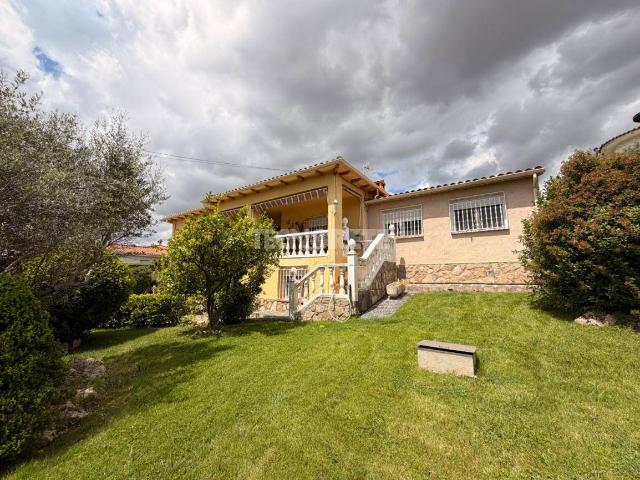 Casa chalet en Venta en San Román de los Montes