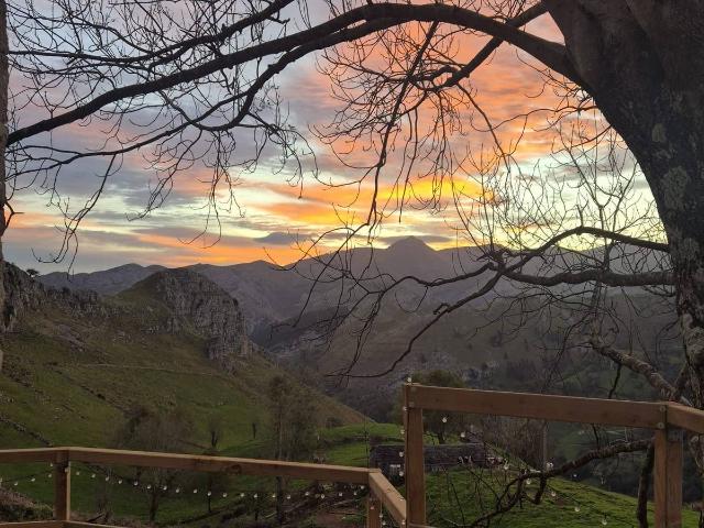 Casa chalet en Venta en San Roque de Riomiera