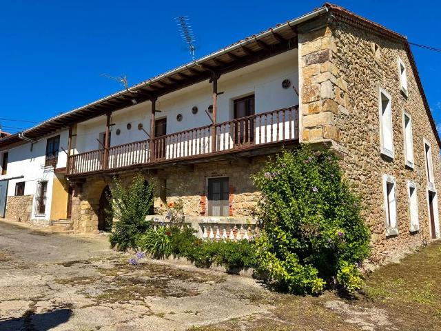 Casa chalet en Venta en San Vicente de la Barquera