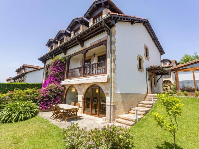Casa chalet en Venta en San Vicente de la Barquera