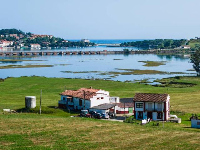 Casa chalet en Venta en San Vicente de la Barquera