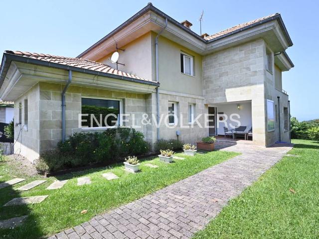Casa chalet en Venta en San Vicente de la Barquera
