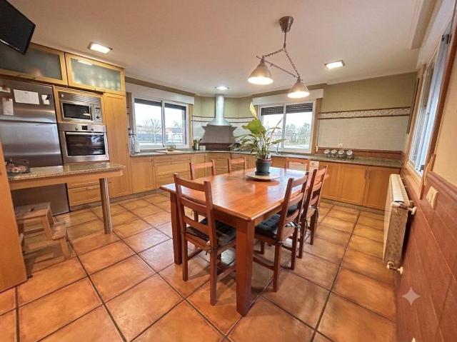 Casa chalet en Venta en San Xoán de Poio