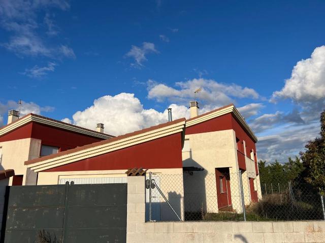 Casa chalet en Venta en Sanchidrián