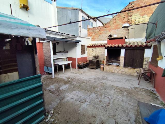 Casa chalet en Venta en Sabiote