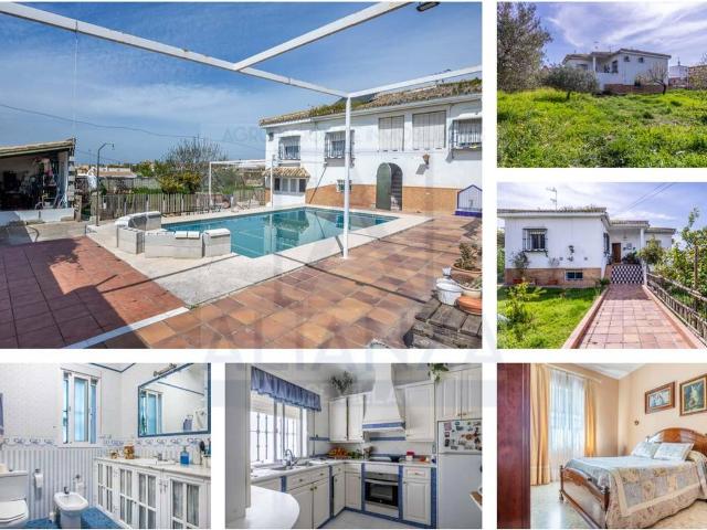 Casa chalet en Venta en Salteras
