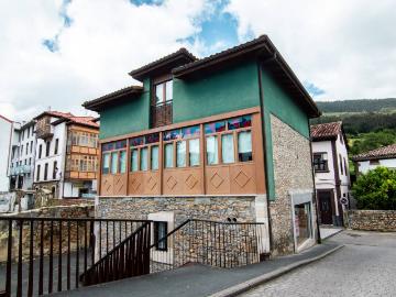 Casa chalet en Venta en Salas