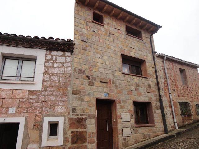 Casa chalet en Venta en Salas de los Infantes