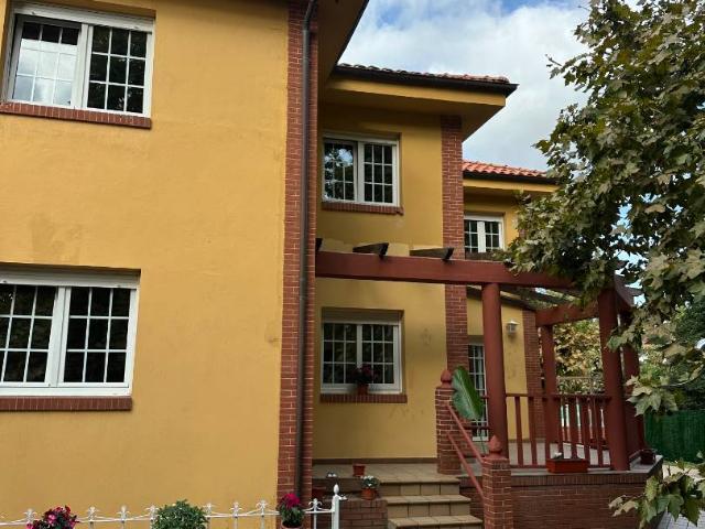 Casa chalet en Venta en Salinas