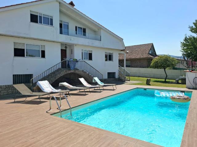 Casa chalet en Venta en Sardoma Castrelos