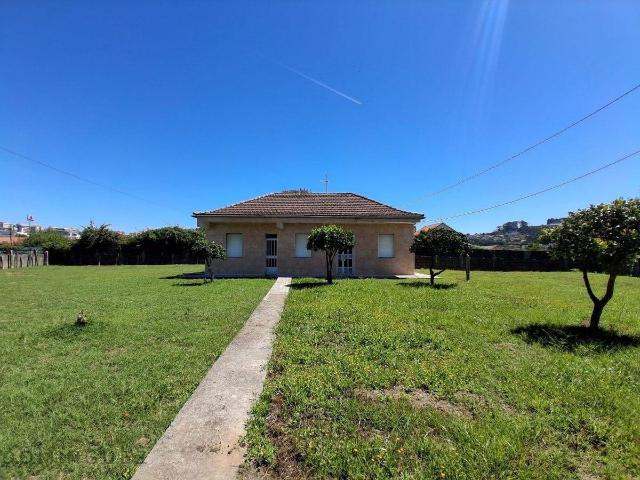 Casa chalet en Venta en Sardoma Castrelos
