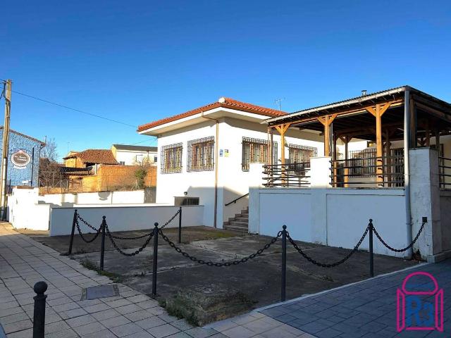 Casa chalet en Venta en Sariegos