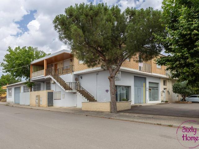 Casa chalet en Venta en Sariñena