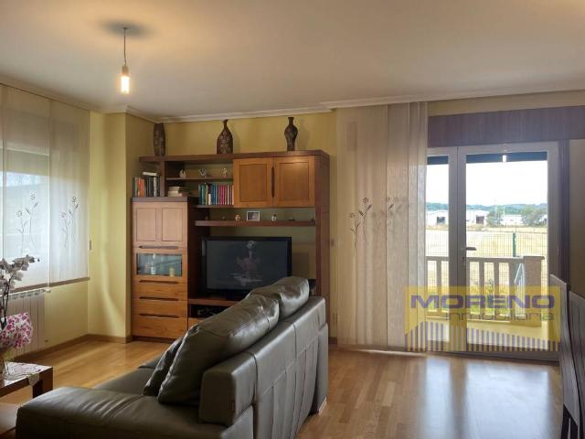 Casa chalet en Venta en Sarria