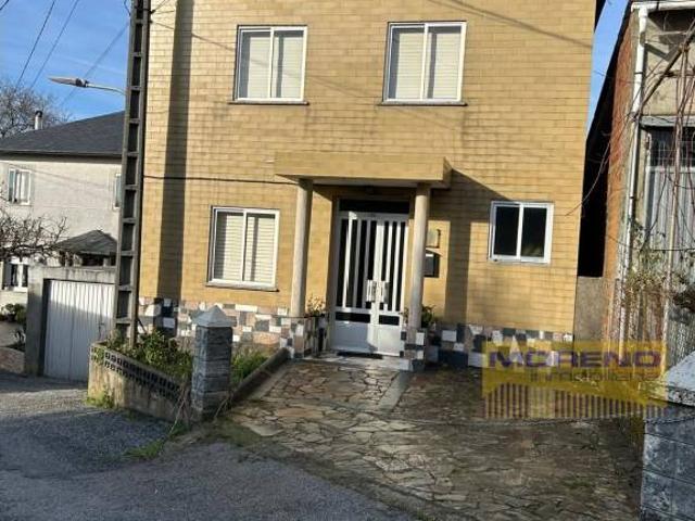 Casa chalet en Venta en Sarria