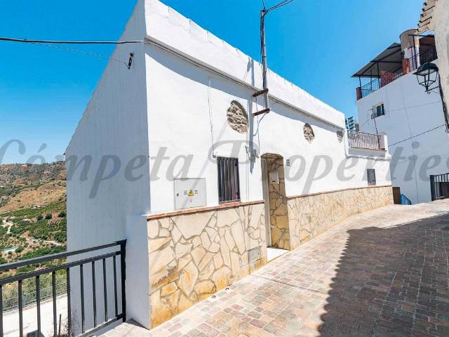 Casa chalet en Venta en Sayalonga