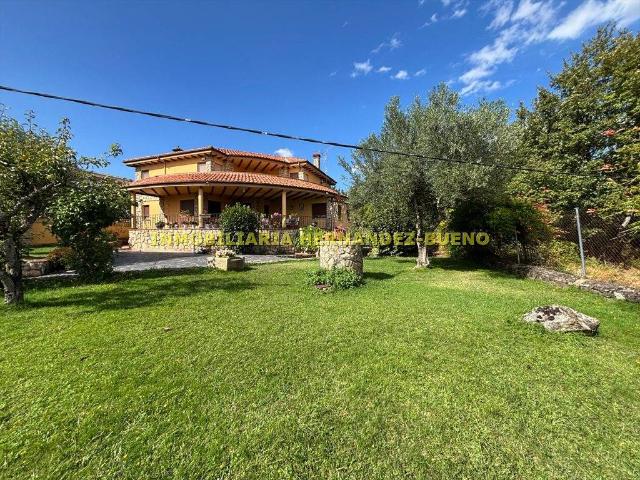 Casa chalet en Venta en Sequeros