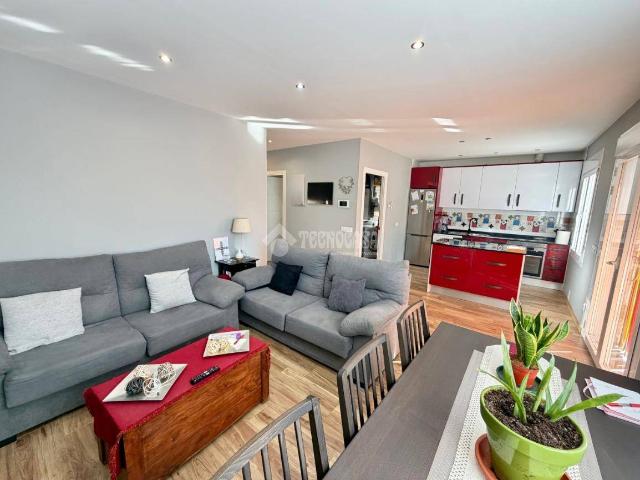Casa chalet en Venta en Serracines