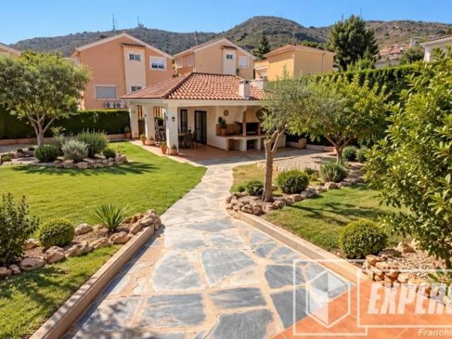 Casa chalet en Venta en Sierra Perenchiza Cumbres de Calicanto Sto Domingo
