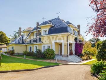 Casa chalet en Venta en Somió