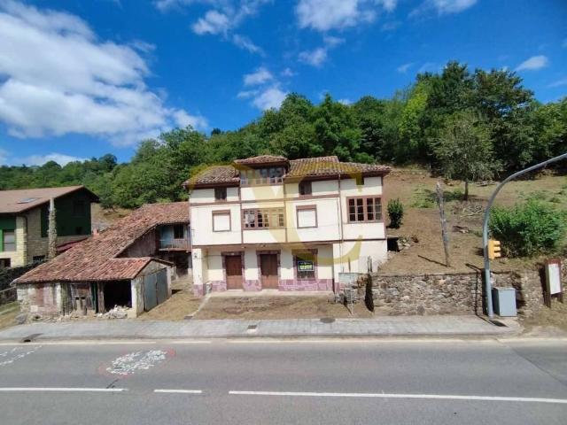 Casa chalet en Venta en Sobrescobio