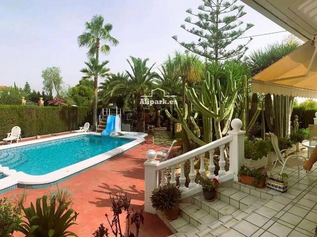 Casa chalet en Venta en Sol y Luz