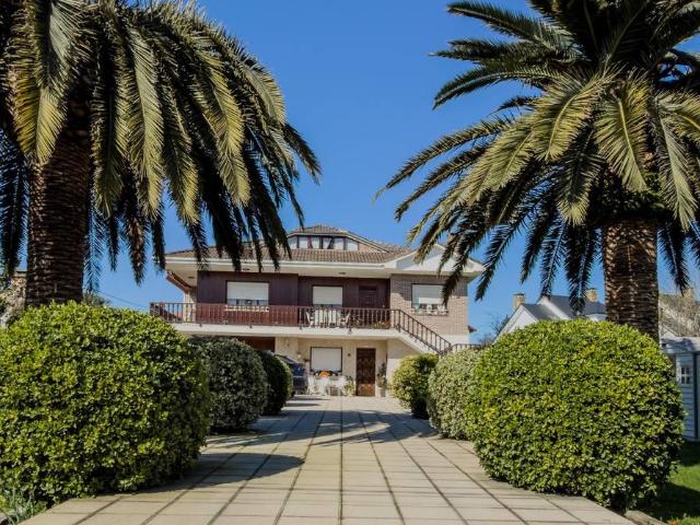Casa chalet en Venta en Suances