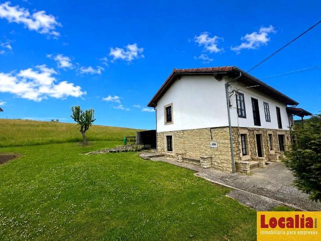 Casa chalet en Venta en Suances