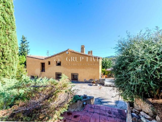 Casa chalet en Venta en Subirats