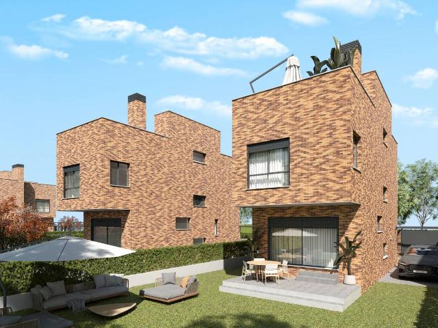 Casa chalet en Venta en Sur PAU 4