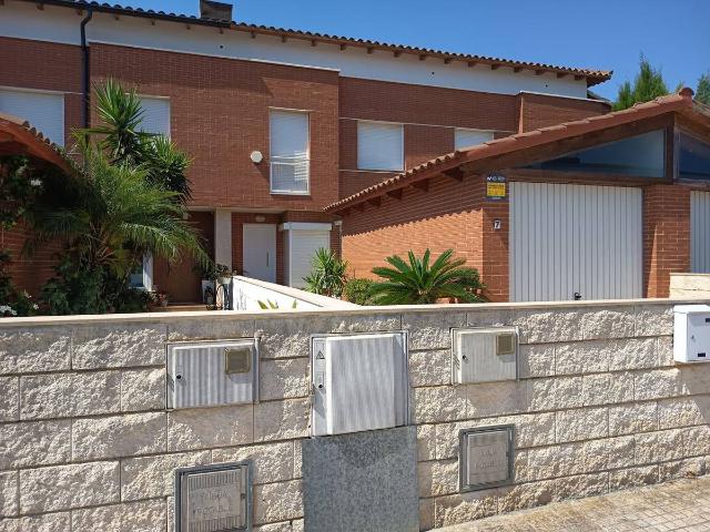 Casa chalet en Alquiler en Ulldecona