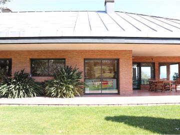 Casa chalet en Alquiler en Bigues i Riells del Fai