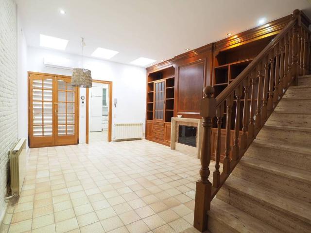Casa chalet en Alquiler en Centre