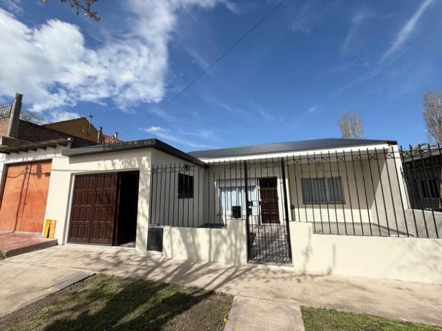 Casa Chalet en Alquiler en Fortunato de la Plaza