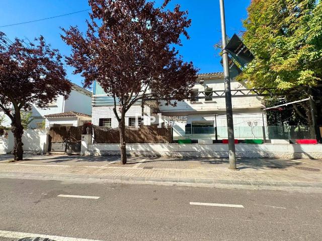 Casa chalet en Alquiler en Joc de la Bola Camps d'Esports